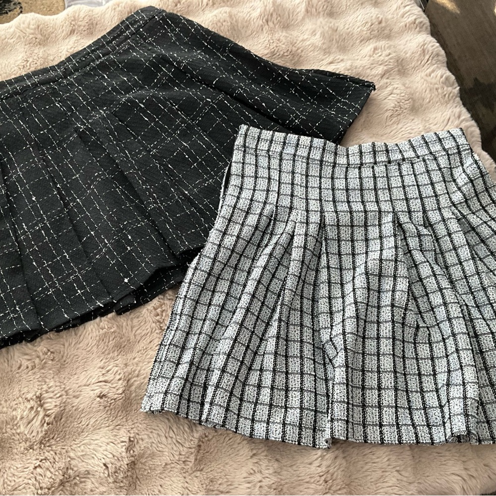 Black Pleated Mini Skirt for Casual Wear